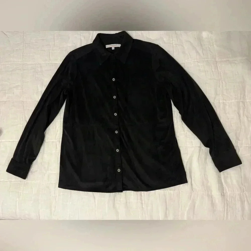 2/$12 Foxcroft Faux Suede Button Down Shirt 6 Black Relaxed Fit Classic Preppy